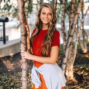 Meet your Posher, Cara